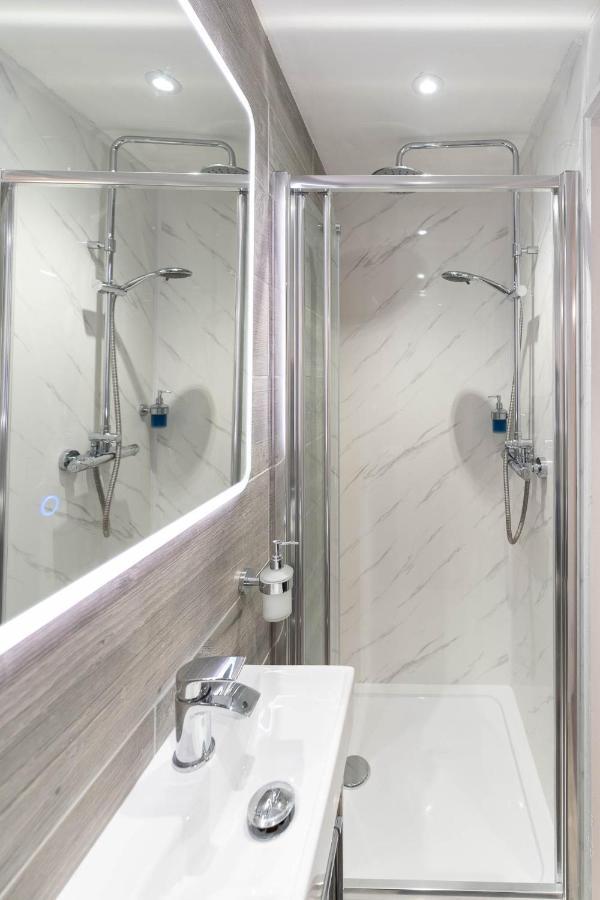 Sealanes 2 Apartment Brighton ภายนอก รูปภาพ